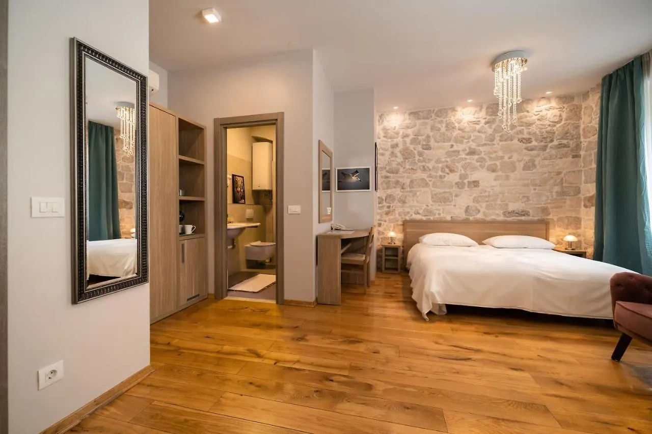 Apartment Tifani Luxury Rooms 2 Split