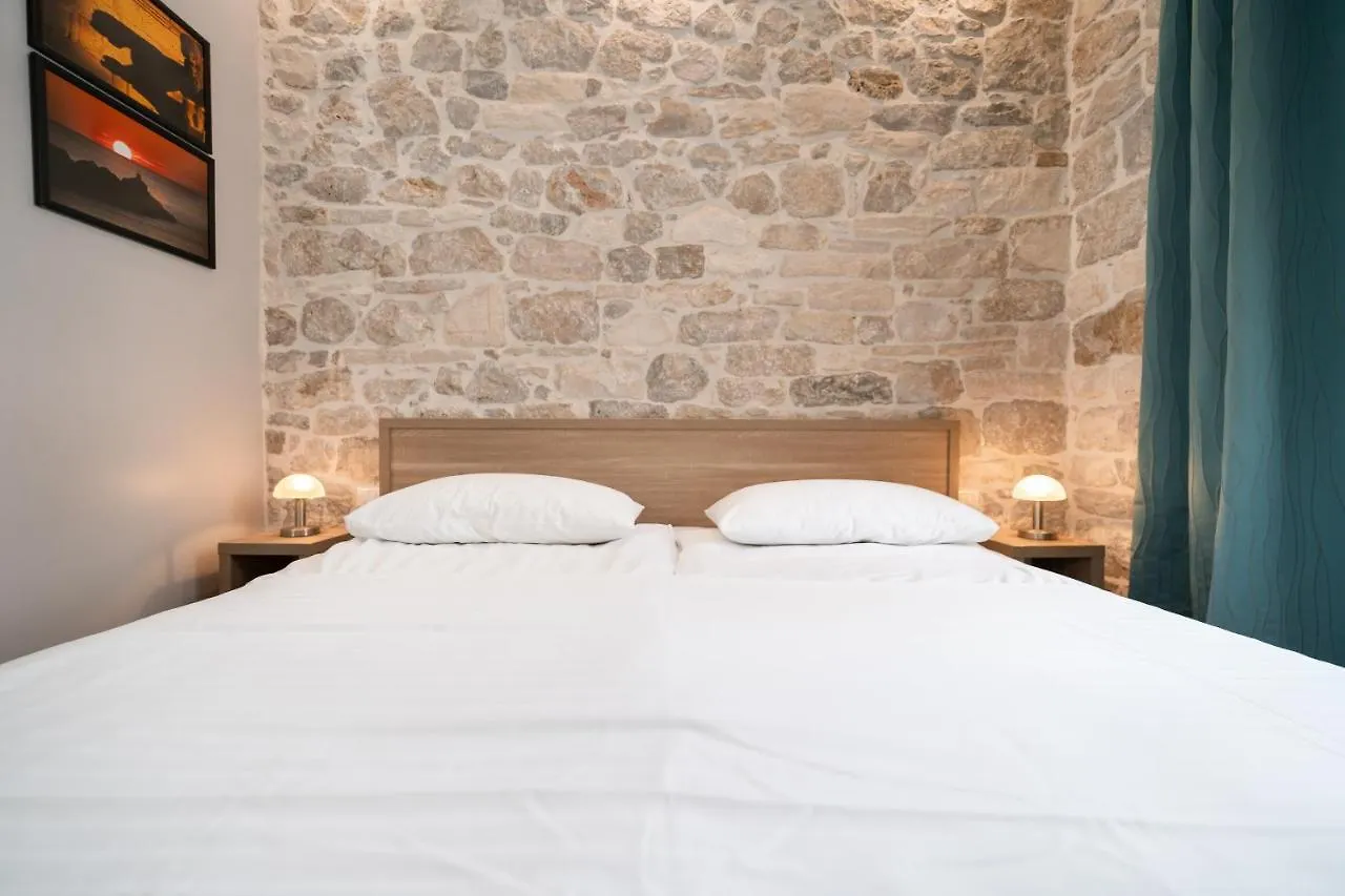 Apartment Tifani Luxury Rooms 2 Split