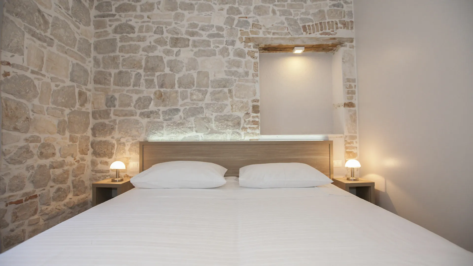 Tifani Luxury Rooms 2 Split 0*,