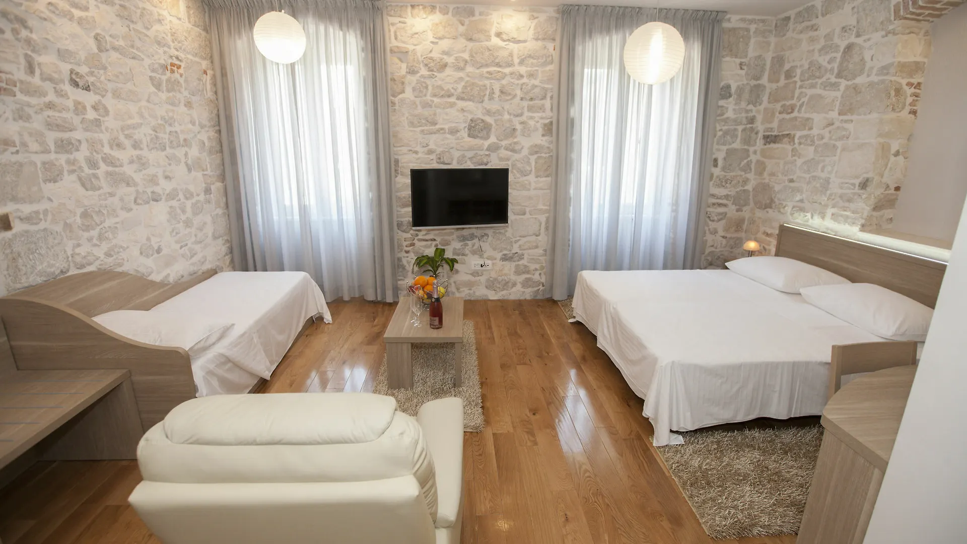 Apartment Tifani Luxury Rooms 2 Split