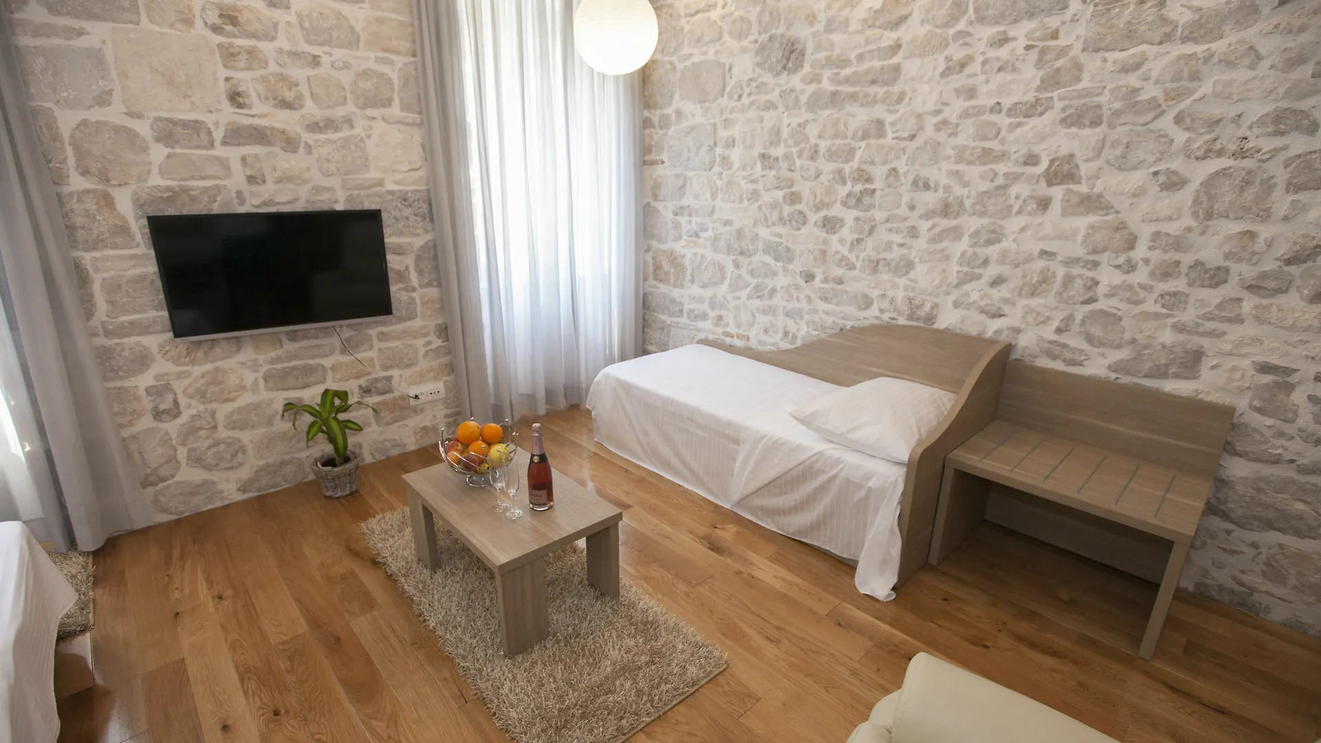 Apartment Tifani Luxury Rooms 2 Split Croatia