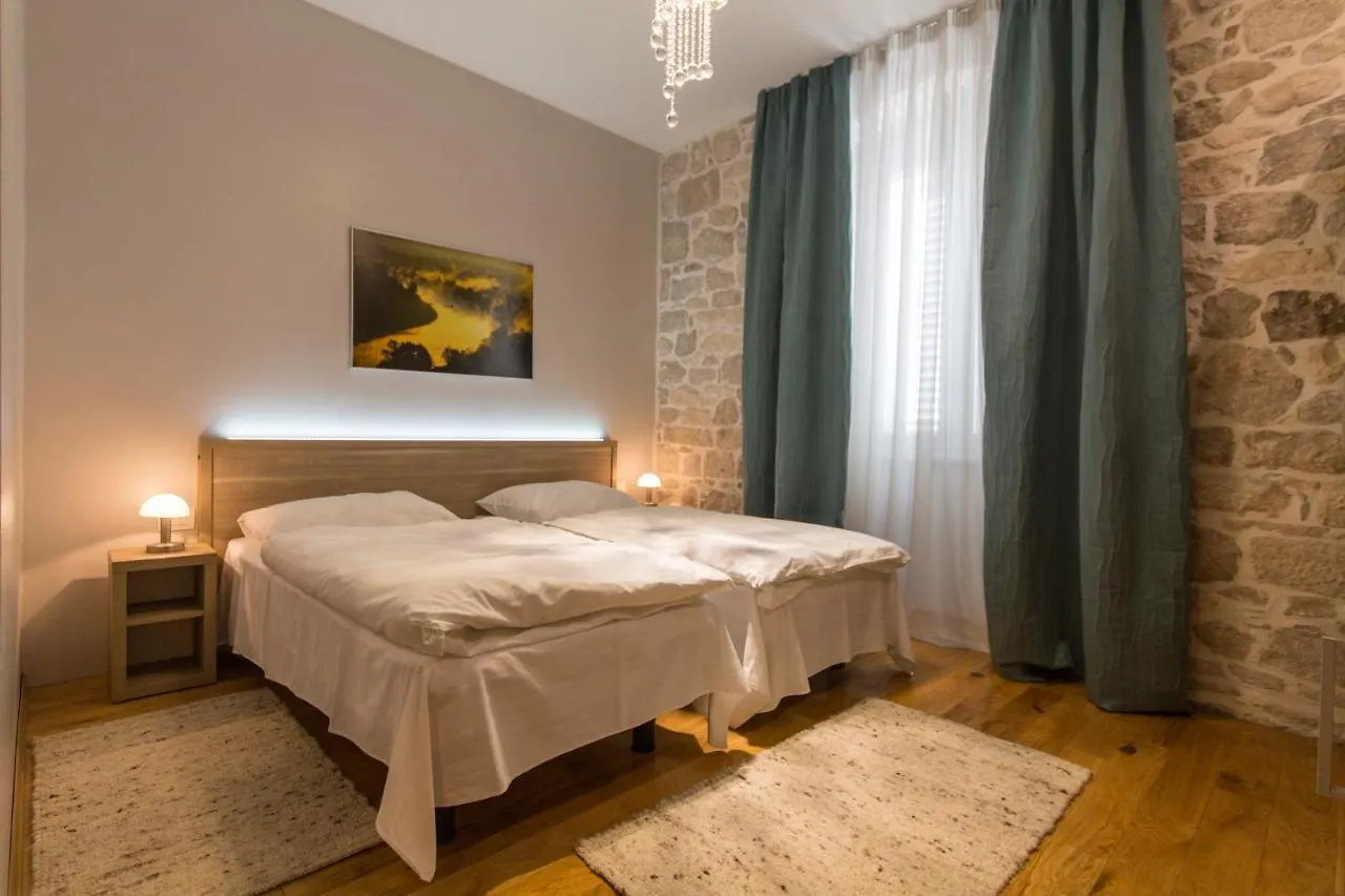 Tifani Luxury Rooms 2 Split 0*,  Croatia