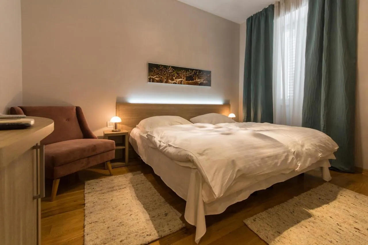 Apartment Tifani Luxury Rooms 2 Split