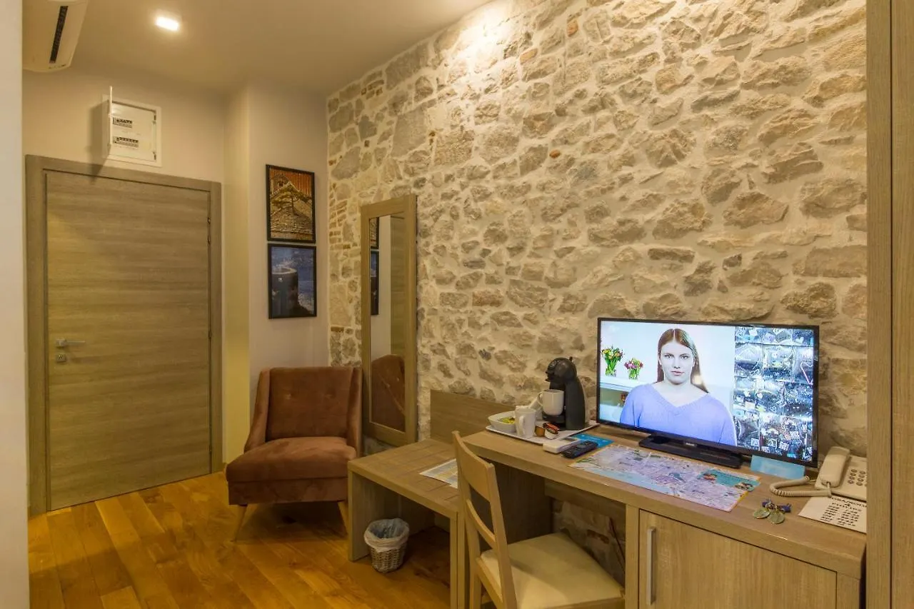 Tifani Luxury Rooms 2 Split 0*,